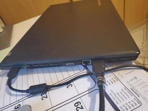 Lenovo E15-80 i7 RAM 8GB, SSD 500GB Graphic card 2GB - LCD CRACKED -PLEASE READ***