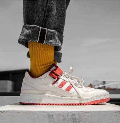 adidas Men`s FORUM LOW White Tint/ Crew Red S21 GW2043 Size UK 9 (SA 9)