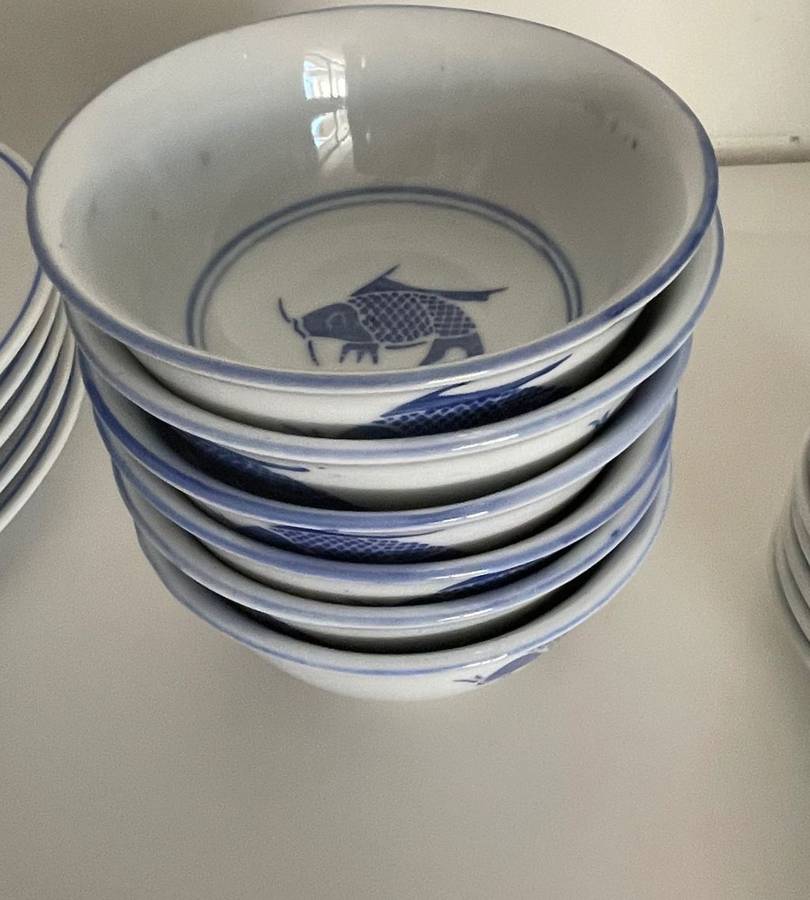 28-Piece Vintage Chinese Blue Koi Fish Dinnerware Set - Bowls, Plates, Spoons, Sauce Bowls, and Cups