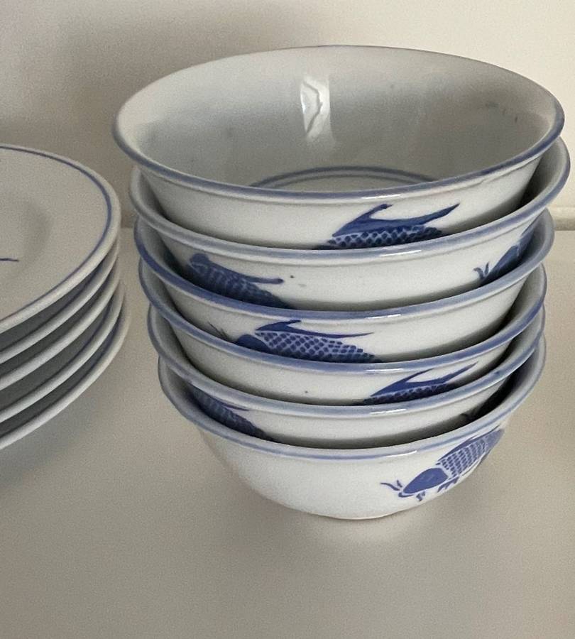 28-Piece Vintage Chinese Blue Koi Fish Dinnerware Set - Bowls, Plates, Spoons, Sauce Bowls, and Cups