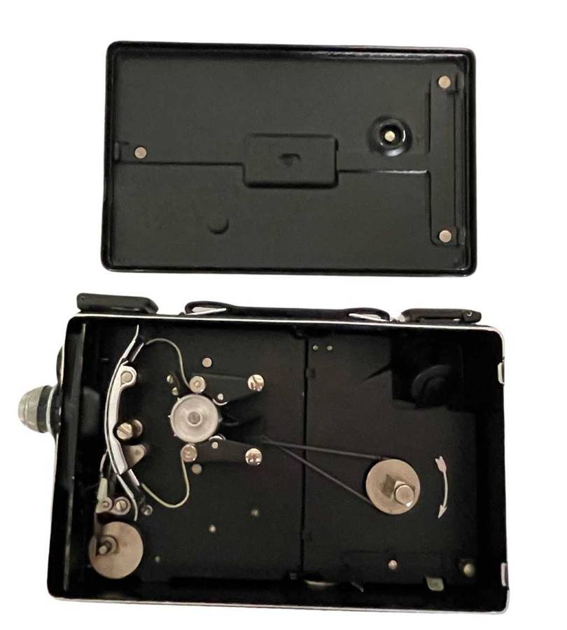 Vintage 1930s CINE Kodak Model BB Junior 16mm Film Camera & Bilora Blitz-Box 120 Film Camera 1948