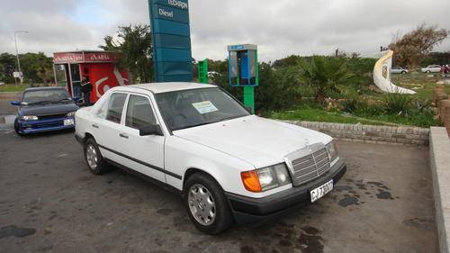 Mercedes 230E 124 model 1989 PLEASE READ DETAILS