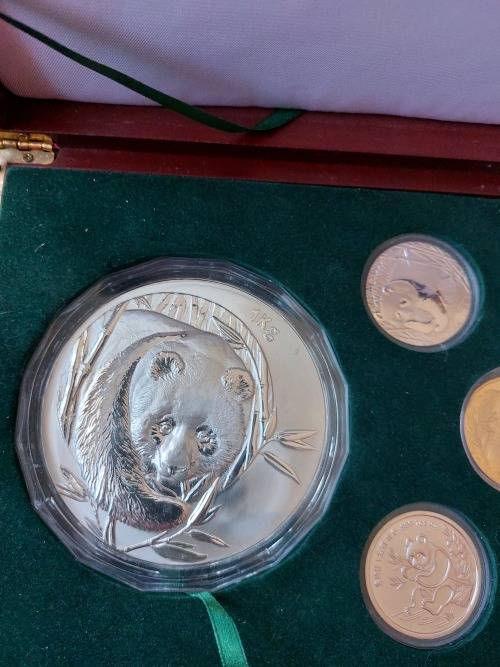 PANDA LOVERS REPLICA COINS