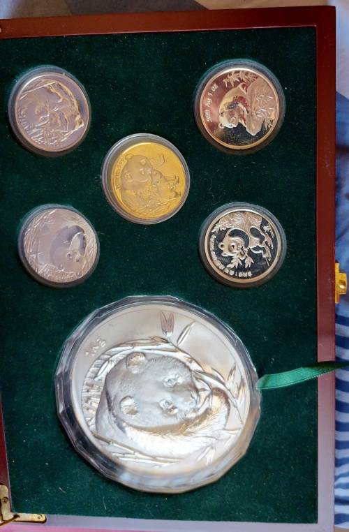 PANDA LOVERS REPLICA COINS