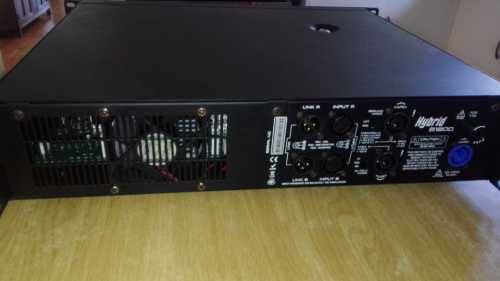 Hybrid B1800 power amplifier