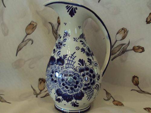 DELFTS  WATER JUG