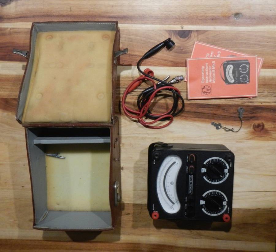 AVOMETER MODEL 8 Mark V