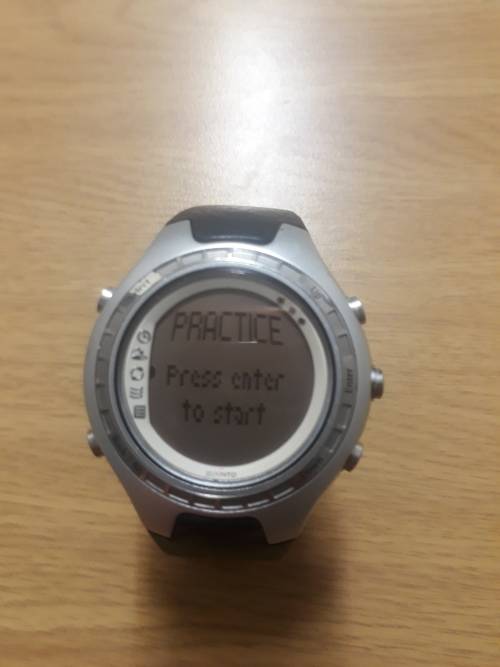 Suunto G6 golf watch