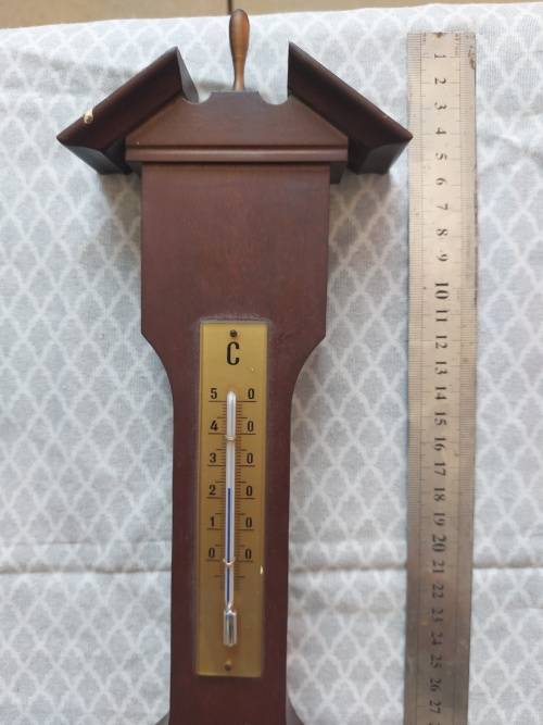 Vintage stockburger barometer