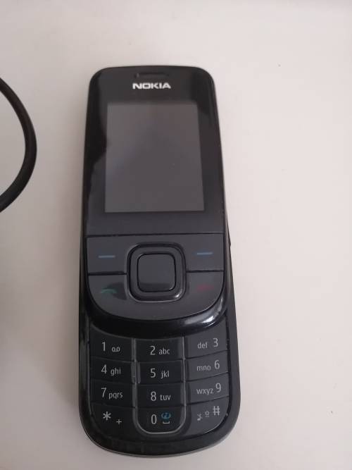 Nokia 3600s Cellphone - Working