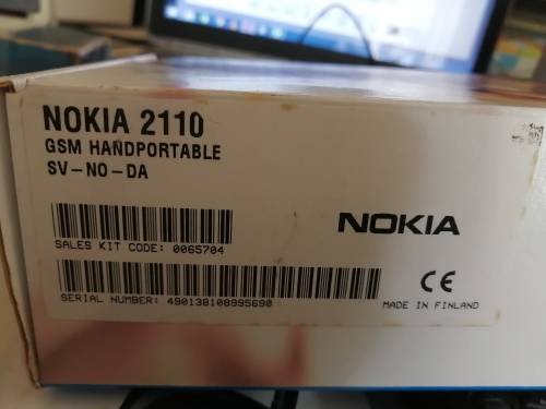 Nokia 2110 in Original Box with charger (Does Not Charge)
