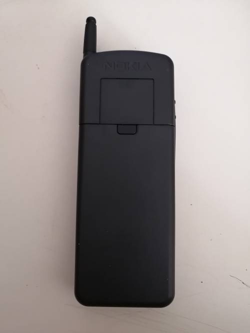 Nokia 2110 in Original Box with charger (Does Not Charge)