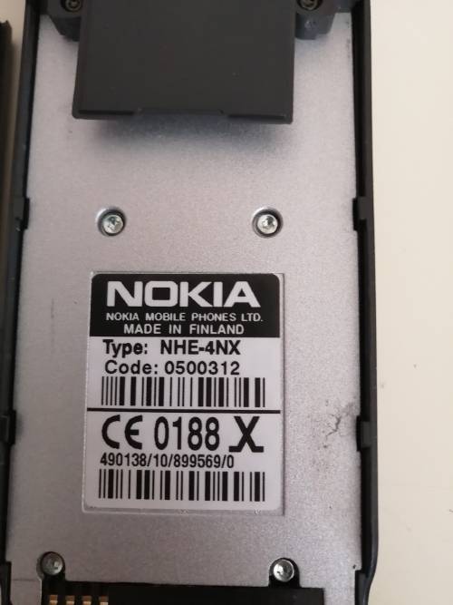 Nokia 2110 in Original Box with charger (Does Not Charge)