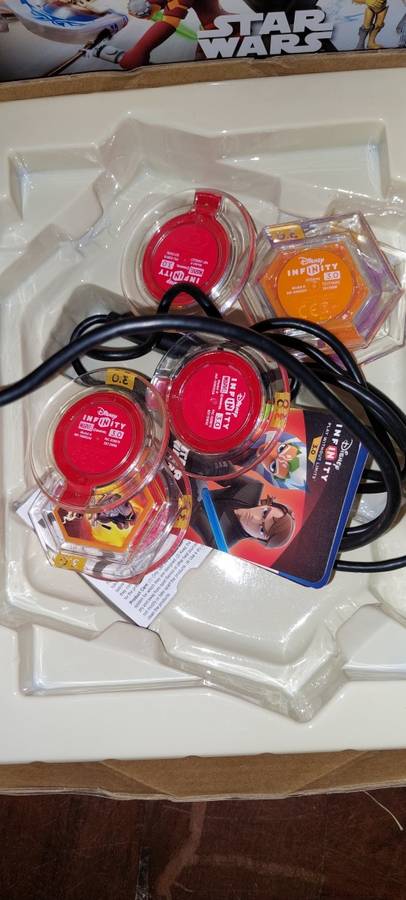 Disney infinity play without limits 3.0 Star Wars starter pack Playstation 3
