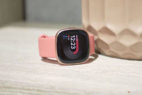 Fitbit Versa 4 (Pink Sand/ Copper Rose Aluminium)