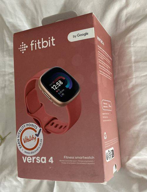 Fitbit Versa 4 (Pink Sand/ Copper Rose Aluminium)