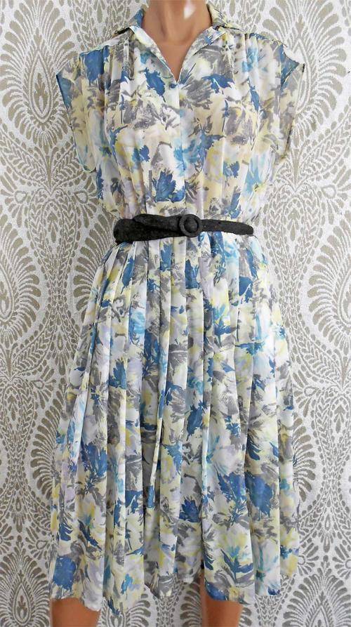VINTAGE*Original 50's Dress* Pastel Watercolour Allover Floral print*Pleated flared skirt