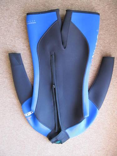 Ladies Zero Titanium Navy short leg Wetsuit - Like New!!!!