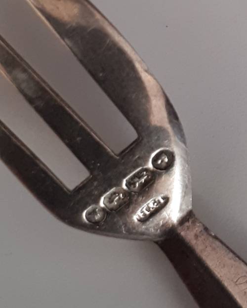 2 silver forks. Please read description