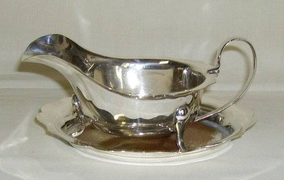 Aumy - Gravy Boat