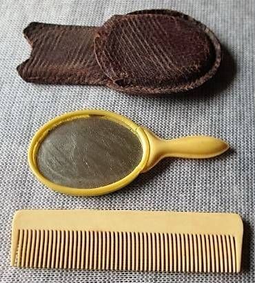 Vintage Tiny Comb and Mirror - Original Bag