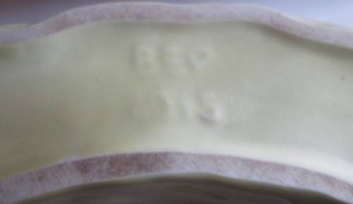 VINTAGE LUCIAN WARE YELLOW LOG VASE