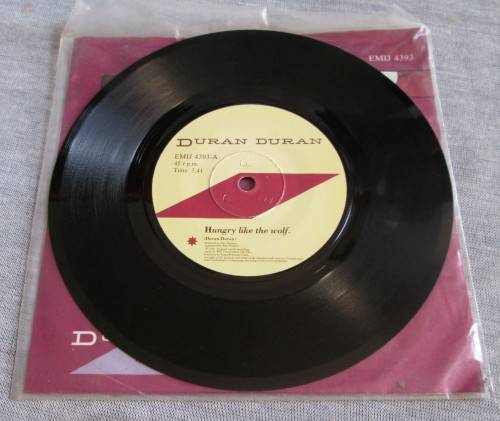 DURAN DURAN - HUNGRY LIKE THE WOLF 1981 (EMIJ 4393) 45 RPM