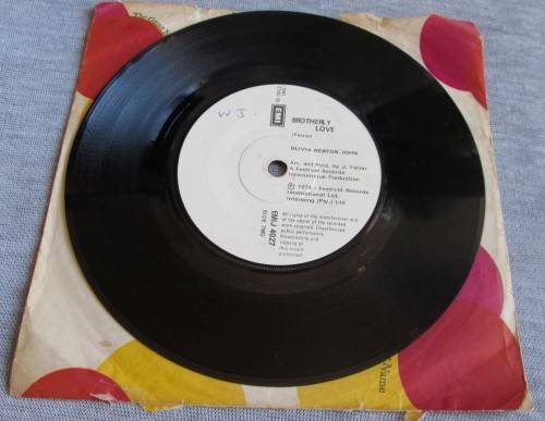 OLIVIA NEWTON JOHN - IF YOU LOVE ME (LETME KNOW) 1974 (EMIJ 4027) 45 RPM