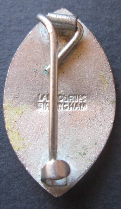 EN AVANT BADGE / PIN - A139