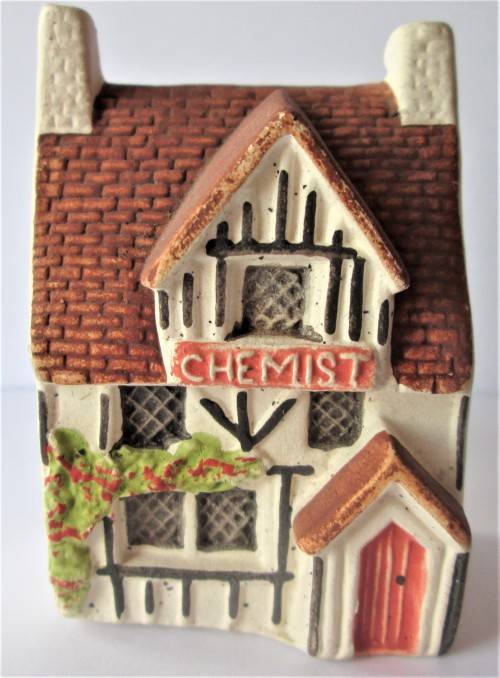 CHEMIST ORNAMENT (Nr 707)