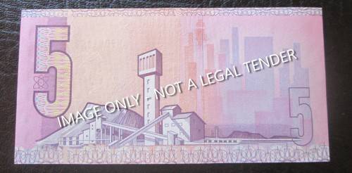 5 RAND REPUBLIC OF SOUTH AFRICA BANKNOTE SERIAL Nr AM9091102 - RAK217