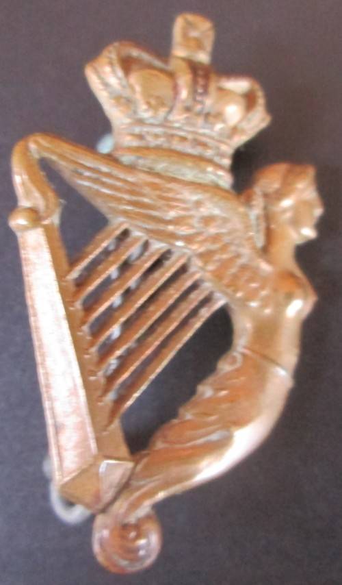 THE 5tH ROYAL IRISH LANCER COLLAR BADGE - RAK437
