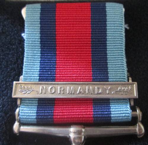 WWII NORMANDY 1944 MEDAL No 10189 - RAK482