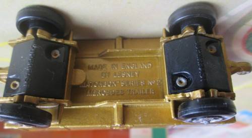 1970 SERVICE STATION FORECOURT MADE IN ENGLAND LESNEY - RAKV/5