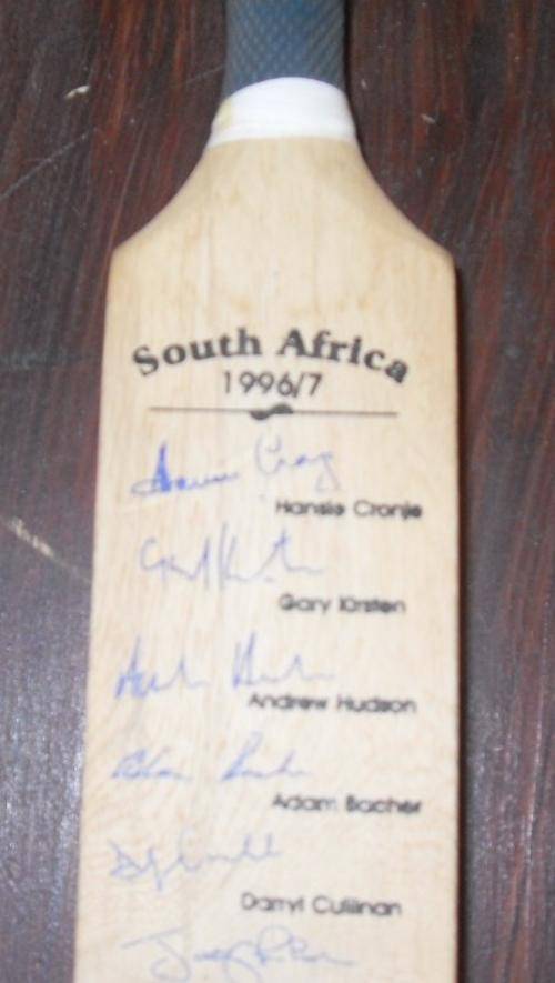Mini Signed Proteas Bat