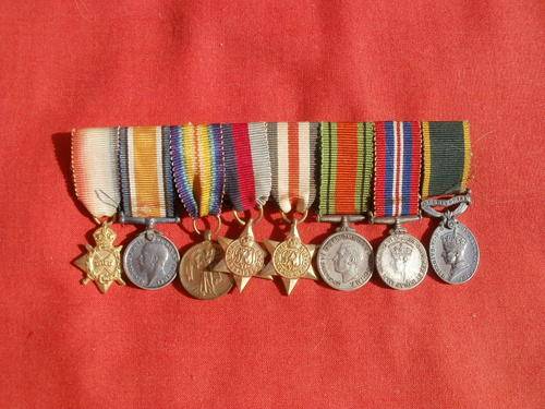 STUNNING GROUP OF MINATURES SPANNING BOTH WORLD WARS - WITH TERRITORIAL EFFICIENCY  MEDAL