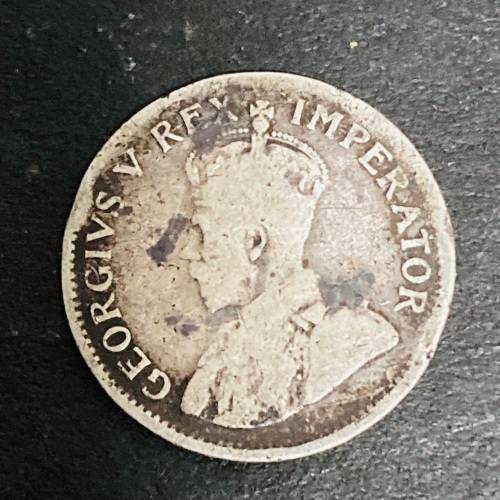1933 THREE PENCE SOTH AFRICA (80%) SILVER