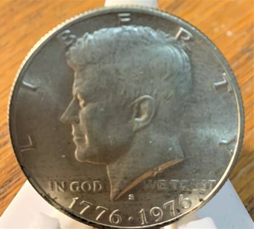 USA KENNEDY HALF DOLLAR (BICENTENNIAL) 1776-1976 - COPPER-NICKEL PLATED COPPER 11,34 g