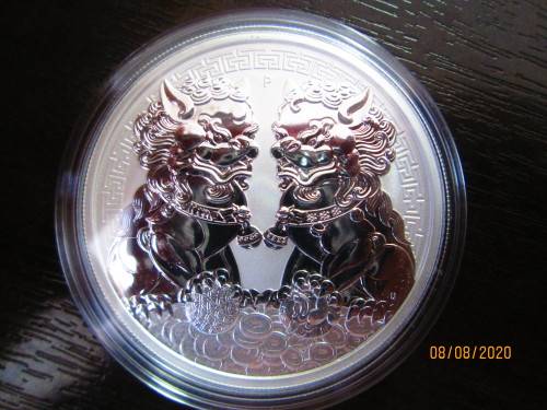 ( LOW START )  FAMOUS  2020   1oz  CHINESE  ( DOUBLE PIXIU DRAGON )    999.9%  PURE SOLID SILVER