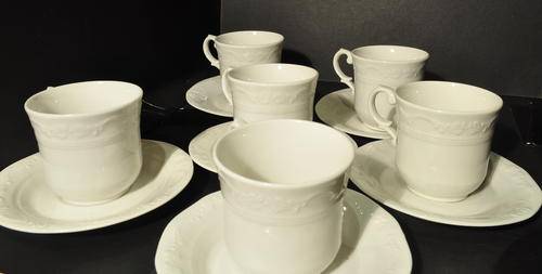 Huguenot Royale Teacups