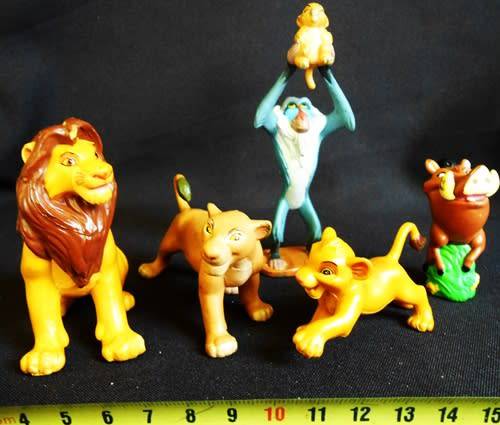 collectible disney figures from the lion king 5 figures