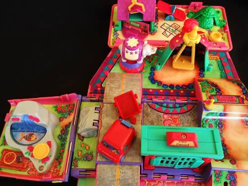 Vintage Pound Puppies Van Bus Circus Playground With 6 Puppies Play Set 1995 EUC