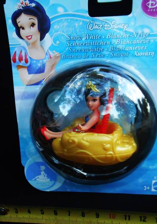 Collectible Disney Princess Faiytale Float with Snow White