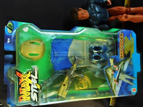Collectable 1998 Mattel Max steel 12` Articulated Male Doll Action Figure with sky glider pack