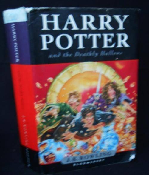 Harry Potter and the Deathly Hallows  J K Rowling