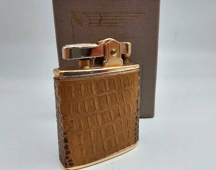 Vintage Penguin Music Lighter