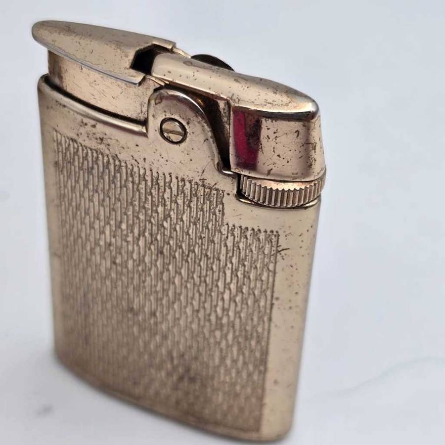 Vintage Ronson Varaflame Lighter