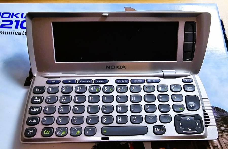 Nokia 9210i Communicator Cell phone 2003 vintage state of the art full keypad still in box-READ!!