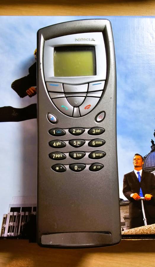 Nokia 9210i Communicator Cell phone 2003 vintage state of the art full keypad still in box-READ!!