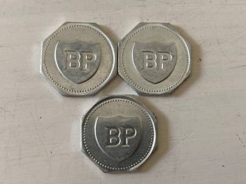 BP Modern SA Sporting Greats collector x 3 tokens 1970s